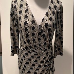 Brand New! White House, Black market women’s mid length tulip wrap dress.